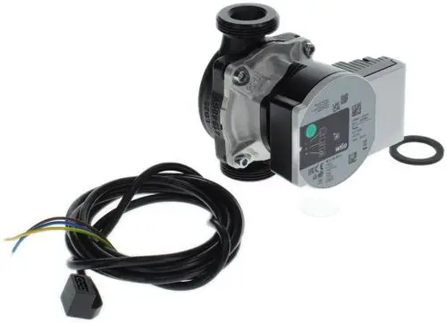 Bosch Pumpe mit angeschlossenem Kabel, verwendet zur Förderung von Flüssigkeiten, ausgestattet mit einer elektrischen Steuereinheit und O-Ringen zur Dichtung.